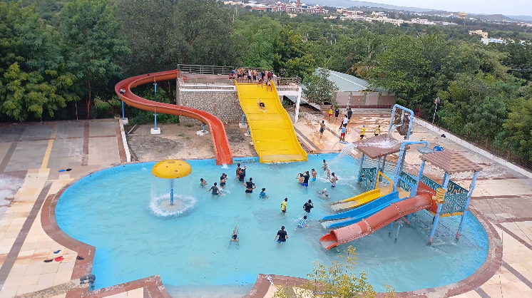 Multi-cuisine restaurant dining area at Kanthi Resorts